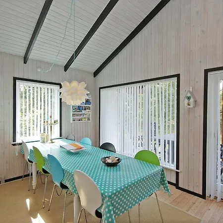 Holiday 616 With Terrace Saltum
